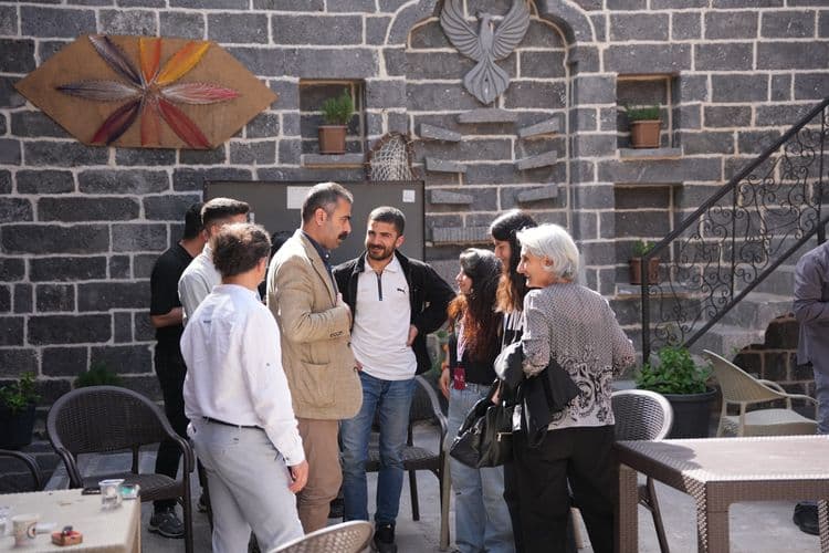 Barış Gazeteciliği Atölyesi’nde medyanın dili tartışıldı 10