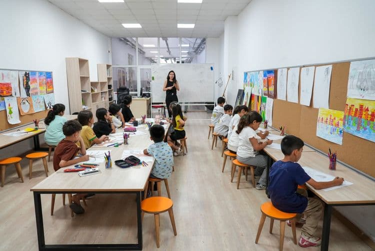 520 çocuk yazı sanat ve bilimle geçiriyor 4