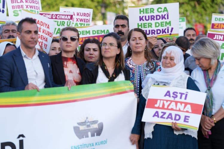 Eşbaşkan Hatun, Kürt Dil Bayramı açıklamasına katıldı 6