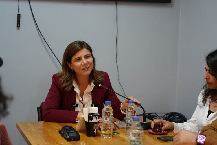 Eşbaşkan Bucak: Kadınlar ortak mücadele zeminlerini güçlendirmeli 3