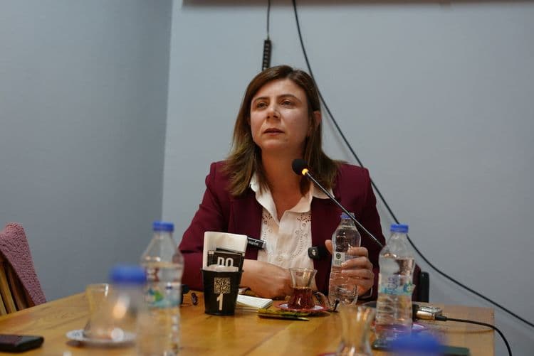 Eşbaşkan Bucak: Kadınlar ortak mücadele zeminlerini güçlendirmeli 1