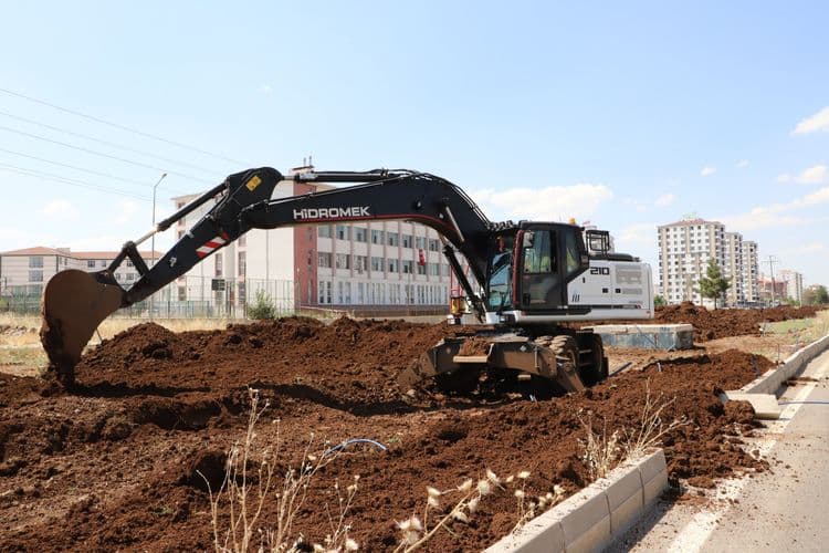 60 bin metrekarelik bulvar peyzajla yenileniyor 2