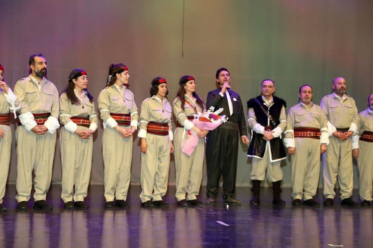 Kürt Dil Bayramı’nda ‘Moraşîn’ sahnelendi 2
