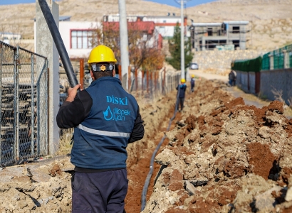 DİSKİ, Silvan’ın yeni yerleşim alanlarına içme suyu hattı döşüyor