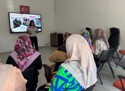 Yıkanabilir ped atölyesi devam ediyor