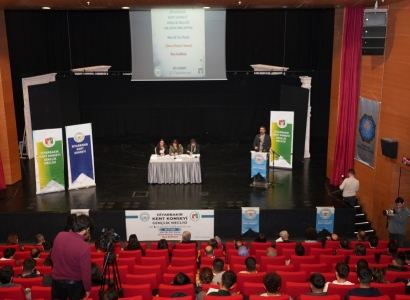 Hevşaredar Hatun: Divê ciwan pêşengiyê ji civakê re bikin