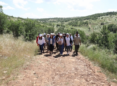 Eş Başkan Bucak, Taşağıl Mahallesi'nde incelemelerde bulundu