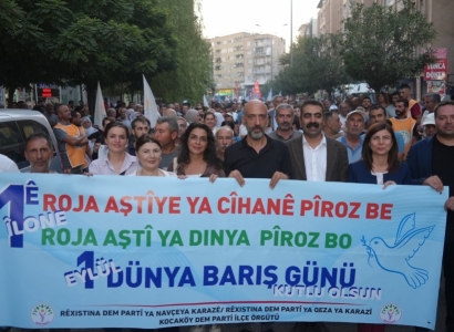 Eşbaşkanlar, 1 Eylül Dünya Barış Günü yürüyüşüne katıldı