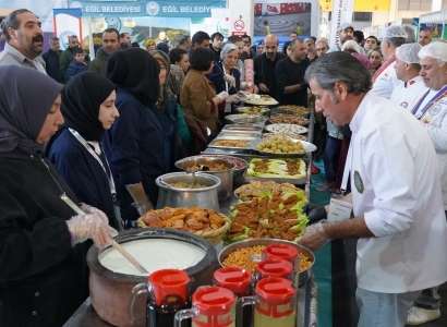 Şaredariya Mezin li pêşangehê '21' tamên cûda îkramî beşdaran kir