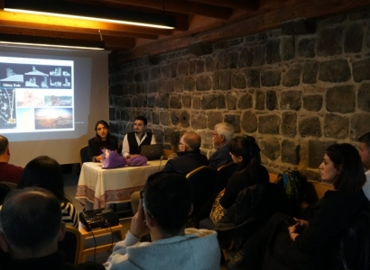 Razên keleha Zerzevanê li Muzeya Bajêr hatin axaftin