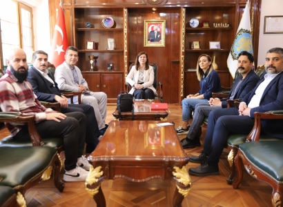 İşitme engellilerden Büyükşehir Belediyesine ziyaret