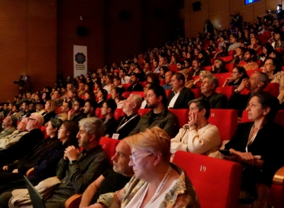 Amed Tiyatro Festivali’nde ‘Sanatçı’ izleyiciyle buluştu