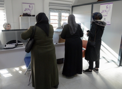 8,000 women receive JINKART cards