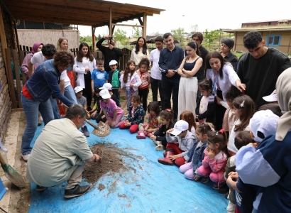 Öğrenciler Kerpiç Atölyesi’nde doğal yapıları deneyimledi