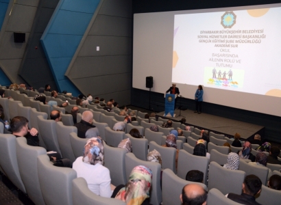 Ji bo dêûbavan semînera perwerdehiyê hat lidarxistin