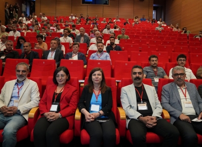 Eş Başkanlar, Bağımlılıkla Mücadele Çalıştayına katıldı