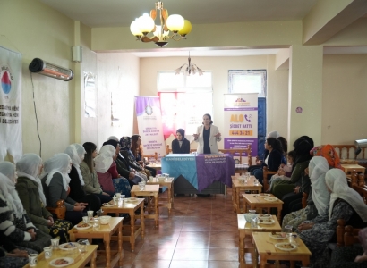 Civîna Jinan li Hênê: Bal kişand ser piştevaniya li dijî şîdetê