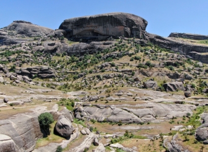 Raywanîya Xoza ya Qelaya Kefrûnî de Ma Ameyî Têhet