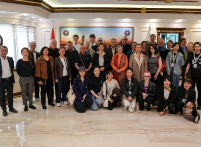 Amed Tiyatro Festivali kapsamında kentte bulunan heyetten DBB’ye ziyaret