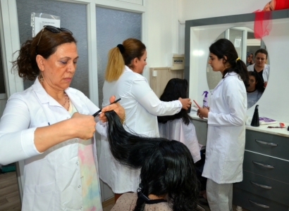 Kadınlara yönelik mesleki kurslar sürüyor