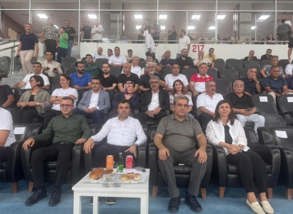 Eşbaşkan Bucak, Amedspor-Erzurumspor maçını izledi