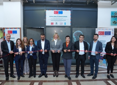 Diyarbakır'da Dijital Gençlik Merkezi açıldı