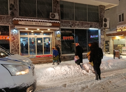 DMM accommodates stranded residents in hotels amid heavy snowfall