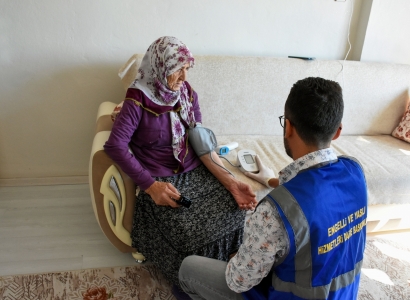 1 October – International Day of Older Persons: Municipal Teams Provide Home Health Services and Distribute Blood Pressure Monitors