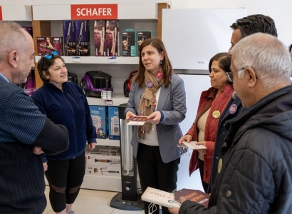 Co-Mayor Bucak highlights Diyarbakır’s multilingual character during visit to local traders