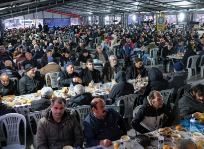 DBB’nin 4 noktada kurduğu iftar çadırları halka hizmet verdi