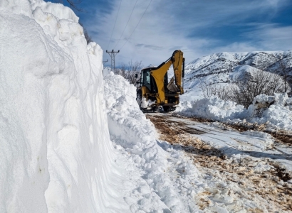 Kırsal mahallelerde karla mücadele: 16 günde 6 bin 290 km yol açıldı