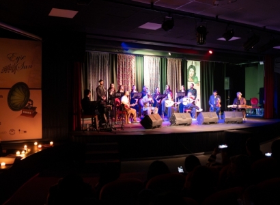 Ayşe Şan şarkılarla anıldı