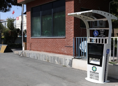 Engellilerin akülü araçları için iki yeni şarj istasyonu