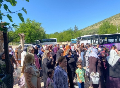 Anneler Günü etkinliklerinde yüzlerce kadın bir araya geldi