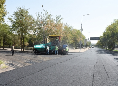 11 kilometrelik 11 cadde ve bulvara 30 bin ton asfalt serildi