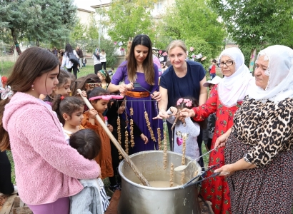 Çocuklara festivalde geleneksel üretim kültürü tanıtıldı