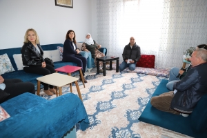 Eş Başkan Bucak'tan aile ziyaretleri