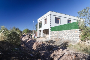 DÎSKÎ ji bo 3 taxên Gêlê xeta ava vexwarinê ya nû çêkir