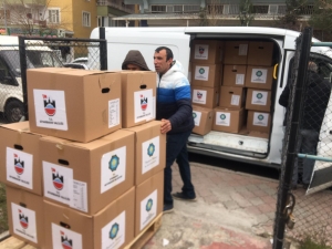 Büyükşehir Belediyesi’nden Elazığ’a gıda yardımı