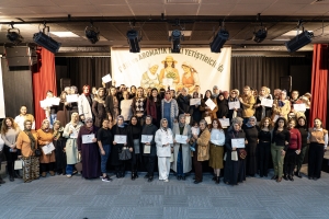 Tıbbi Aromatik Bitki At&ouml;lyesi kursiyerlerine sertifikaları verildi