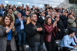 Hevşaredar Bucak li stadyum&ecirc; temaşay&icirc; ma&ccedil;a Amedspor&ecirc; kir