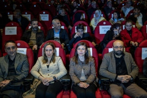Eşbaşkan Bucak, &lsquo;U&ccedil;an K&ouml;fteci&rsquo; filminin galasına katıldı