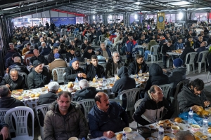 DBB&rsquo;nin 4 noktada kurduğu iftar &ccedil;adırları halka hizmet verdi