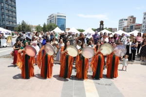 Hevdîtina Jinan a ked, çand û hunerê ya Amedê dest pê kir