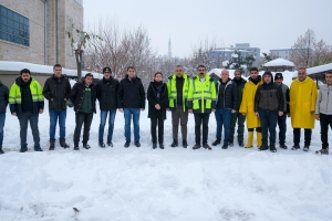 Hevşaredaran xebat&ecirc;n li dij&icirc; berf&ecirc; saxt&icirc; kir