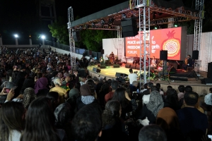 Di vekirina Foruma Aşt&icirc; &ucirc; Azadiya Civak&icirc; de stran hatin strandin