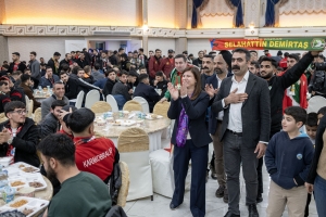 Eşbaşkanlar Amedspor ve Vanspor taraftarlarını ağırladı