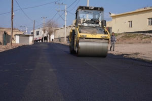 Bağıvar mahallesi 28 yıl sonra sıcak asfalta kavuştu