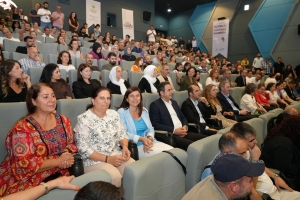 Eşbaşkan Bucak, Sur’un Hafızası belgeselini izledi