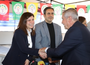 Eş Başkanlar halkla bayramlaştı